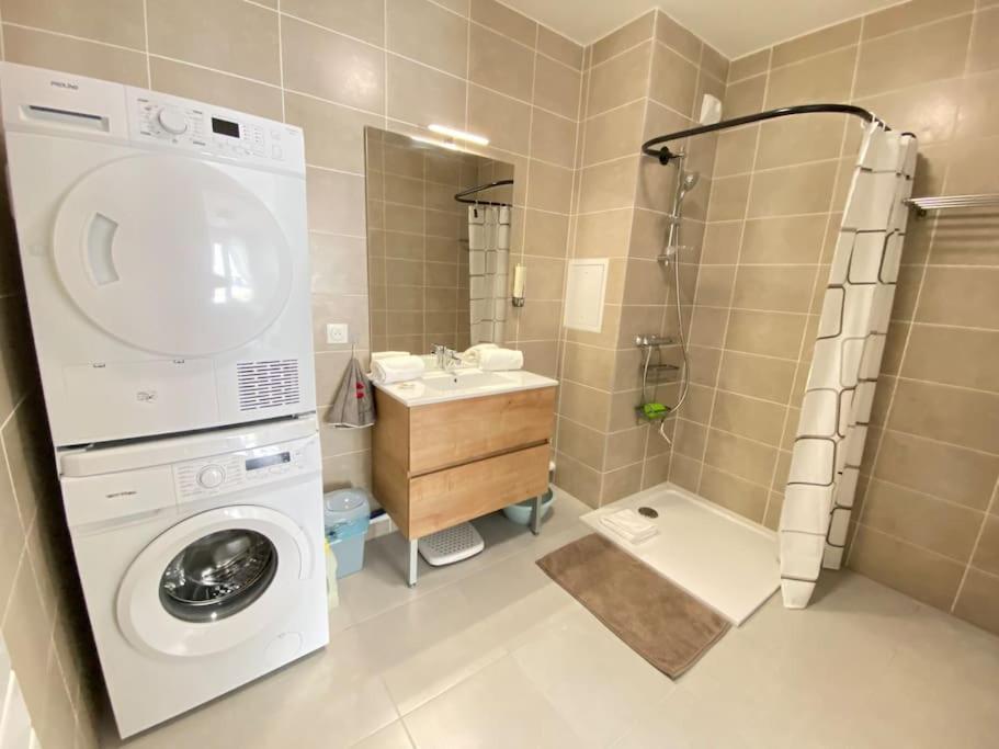 Apartment Le Charme Des Docks - 1bd - 4pax Saint-Ouen (Seine-Saint-Denis)